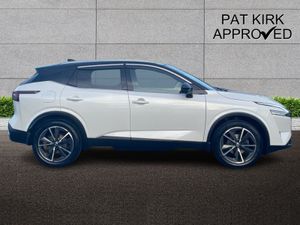 Nissan Qashqai Hatchback Tekna - Image 3