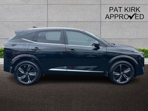 Nissan Qashqai Hatchback Tekna - Image 3