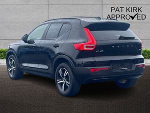 Volvo XC40 Estate R DESIGN - Image 2