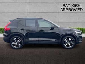 Volvo XC40 Estate R DESIGN - Image 3