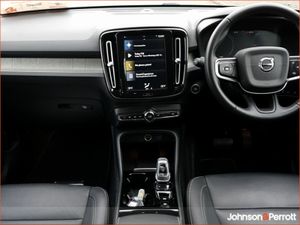 Volvo XC40 T5 262bhp PHEV Inscription (Adaptive Cr - Image 2