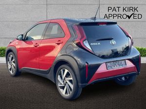 Toyota Aygo X Hatchback Edge - Image 2
