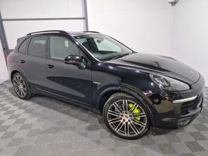 Porsche Cayenne S Platimum 3.0 V6 Hybrid 416 Bhp - Image 2