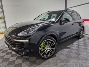 Porsche Cayenne S Platimum 3.0 V6 Hybrid 416 Bhp - Image 3