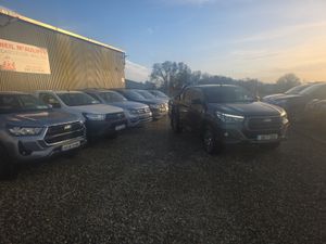 Toyota Hilux 2.4 D4D Invincible X - Image 2