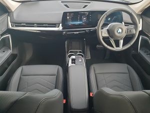 BMW iX1 iX1 eDrive20 xLine - Image 4