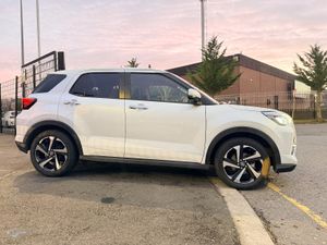 Toyota Raize petrol hybrid 2022 white - Image 4