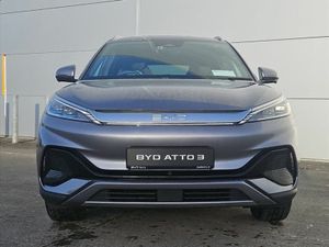 BYD ATTO 3 EV Comfort - Image 3