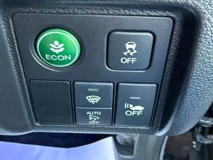 2016 Honda Vezel 1.5 Hybrid Auto,Top Specs Leather - Image 3