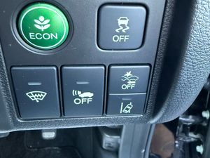 2019 Honda Vezel 1.5 Hybrid Auto, CAR Play - Image 3