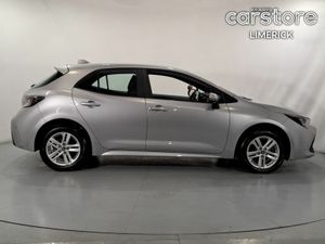 Toyota Corolla 1.8 Hybrid Luna Hatchback *LOW MILE - Image 2