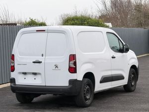 Peugeot Partner 2022 Peugeot Partner PROFESSIONAL - Image 3