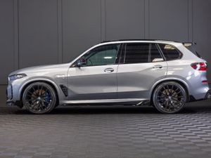 2024 BMW X5 X-Drive 50e M-Sport *Pan Roof - Image 3