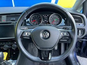 Volkswagen Golf HIGHLINE 1.4 TSI AUTO // DIAMOND C - Image 4