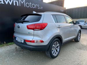 KIA SPORTAGE 1.7 CRDI PLATINUM 5DR - Image 4