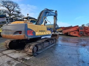 Volvo EC290CL Excavator - Image 4