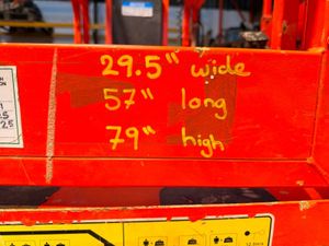 2017 DINGLI SCISSOR PLATFORM LIFT...only 28 hours - Image 4