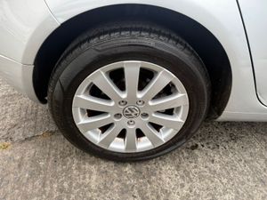 Volkswagen Golf 2007 low mileage - Image 4