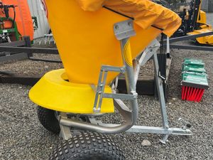 Jarmet Quad Spreader with Cover !!!! - Image 2