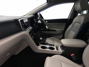 Kia Sportage 1.6CRDI K3 *AUTO* €85 P/W - Image 2