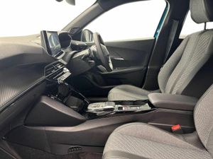 Peugeot 2008 1.2 ALLURE HYBRID AUTO *€500 DUNNES V - Image 2