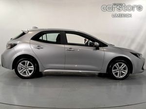 Toyota Corolla 1.8 Hybrid Luna Hatchback *LOW MILE - Image 2