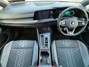 Volkswagen Golf R-LINE 2.0 TDI AUTO 5 DOOR - Image 2
