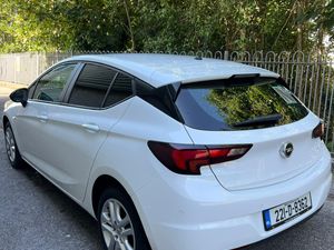 Opel Astra Van - Image 2