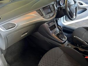 Opel Astra Van - Image 4