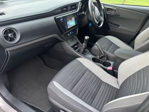 Toyota Auris 2016 Warranty, Delivery, NCT, - Image 2