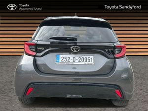 Toyota Yaris PLATINUM PLUS 3 FREE SERVICES  - SAVE - Image 4