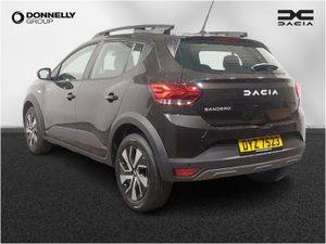 Dacia Sandero Stepway Hatchback Expression - Image 3