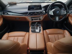 BMW 7-Series 745e M Sport - Image 4