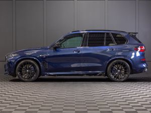 2025 BMW X5 X-Drive 50e M-Sport - Image 3