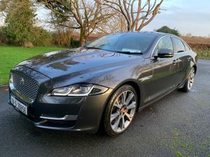 Jaguar XJ 2019 3.0d V6 PORTFOLIO - Image 3