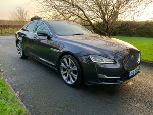 Jaguar XJ 2019 3.0d V6 PORTFOLIO - Image 4