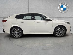 BMW iX2 - Image 3