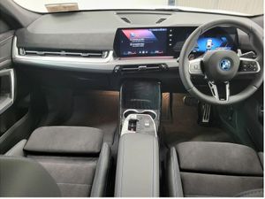 BMW iX2 - Image 4
