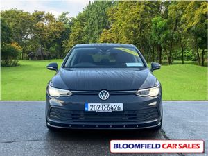 Volkswagen Golf 2.0 TDI LIFE 5DR // UPGRADED ALLOY - Image 2