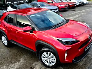 🔥 2025 Toyota Yaris Cross 1.5 Hybrid Luna • Auto - Image 4