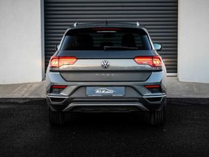 Volkswagen T-Roc Design 1.5 TSI M6F 150HP 5DR - Image 4