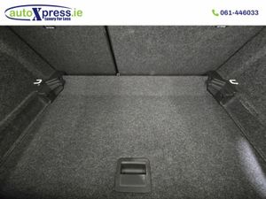 Volkswagen Polo 1.0 TSI Automatic, Reversing camer - Image 4