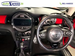 Mini Cooper 1.5 Automatic, Reversing camera - Image 4