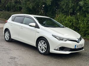 TOYOTA AURIS 2018 1.8 HYBRID 35K MILES PRISTINE - Image 3