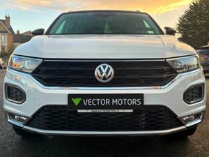 Volkswagen T-Roc 2.0 TDI STYLE AUTO - Image 2