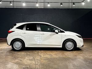 Nissan Note HYBRID 1.2L AUTOMATIC E-POWER - REVERS - Image 3