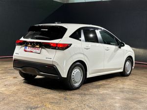 Nissan Note HYBRID 1.2L AUTOMATIC E-POWER - REVERS - Image 4