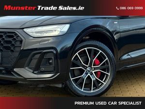 Audi Q5 S Line Black Edition Edtion one - Image 2