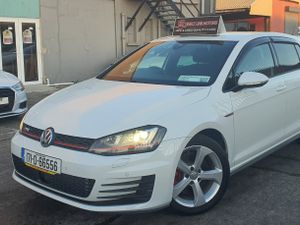 2017 Volkswagen Golf GTI Performance - Image 2