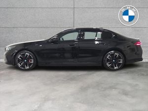 BMW i5 M60 Saloon - Image 4